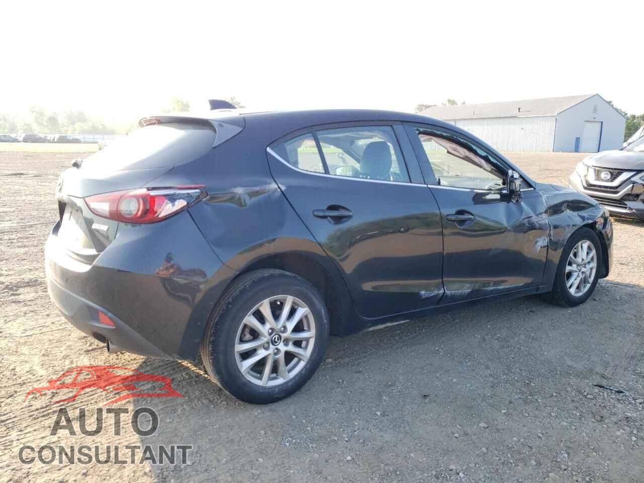 MAZDA 3 2014 - JM1BM1M71E1211106