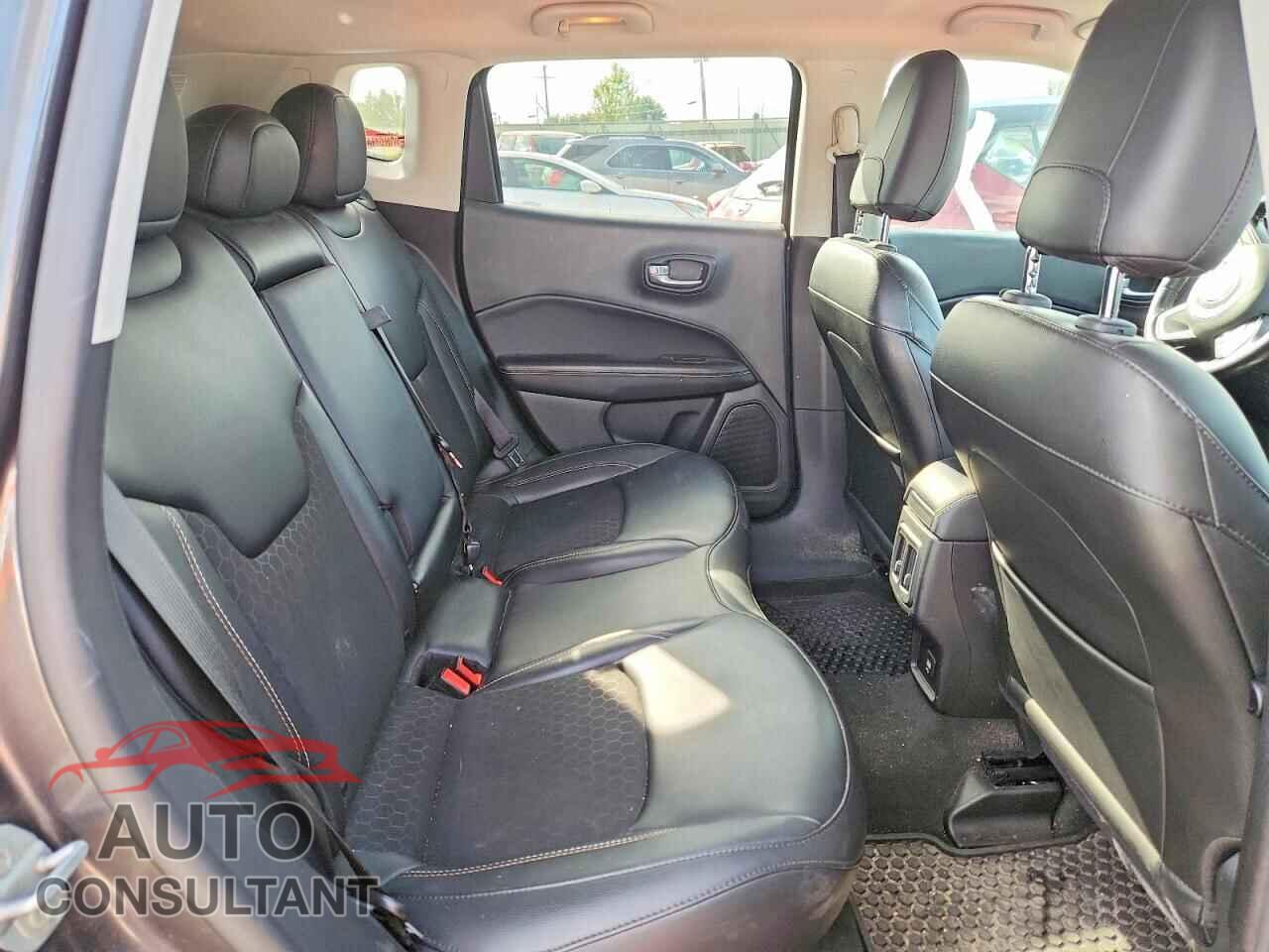 JEEP COMPASS 2020 - 3C4NJDBB9LT239580