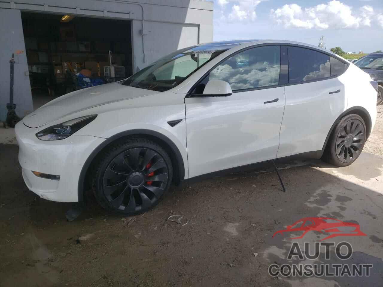 TESLA MODEL Y 2022 - 7SAYGDEF5NF378670