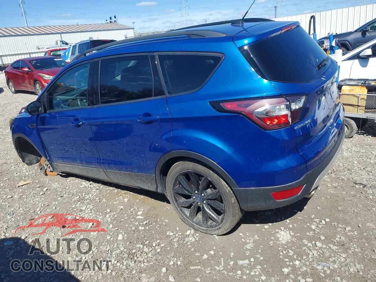 FORD ESCAPE 2017 - 1FMCU0GD6HUE92107