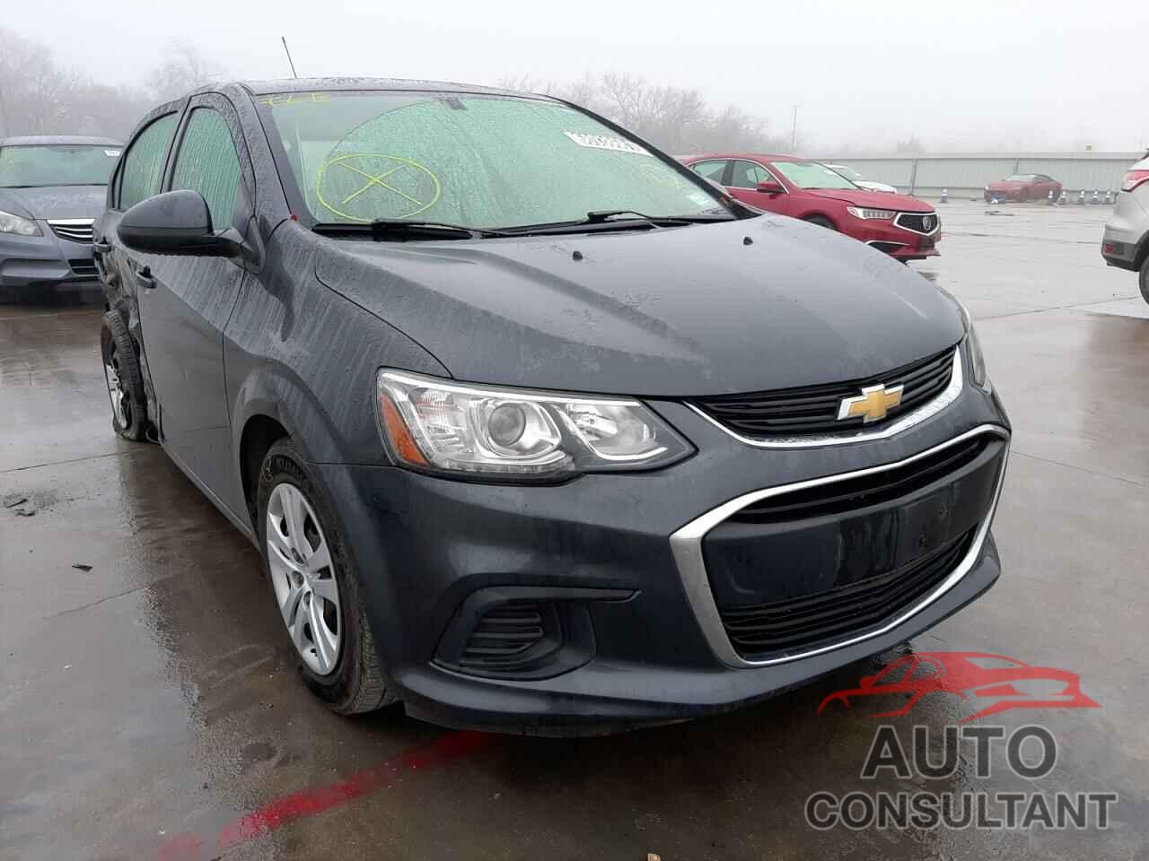 CHEVROLET SONIC 2017 - 1G1JB5SH2H4157637