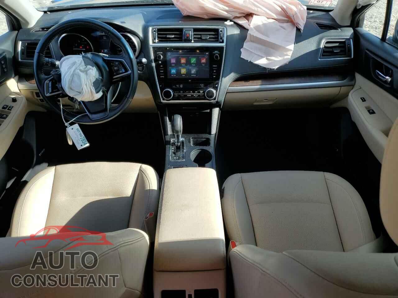 SUBARU OUTBACK 2018 - 4S4BSENCXJ3211429
