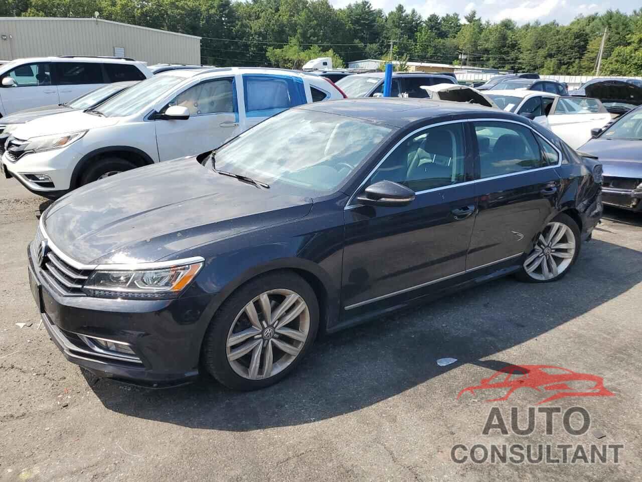 VOLKSWAGEN PASSAT 2017 - 1VWGT7A35HC061472
