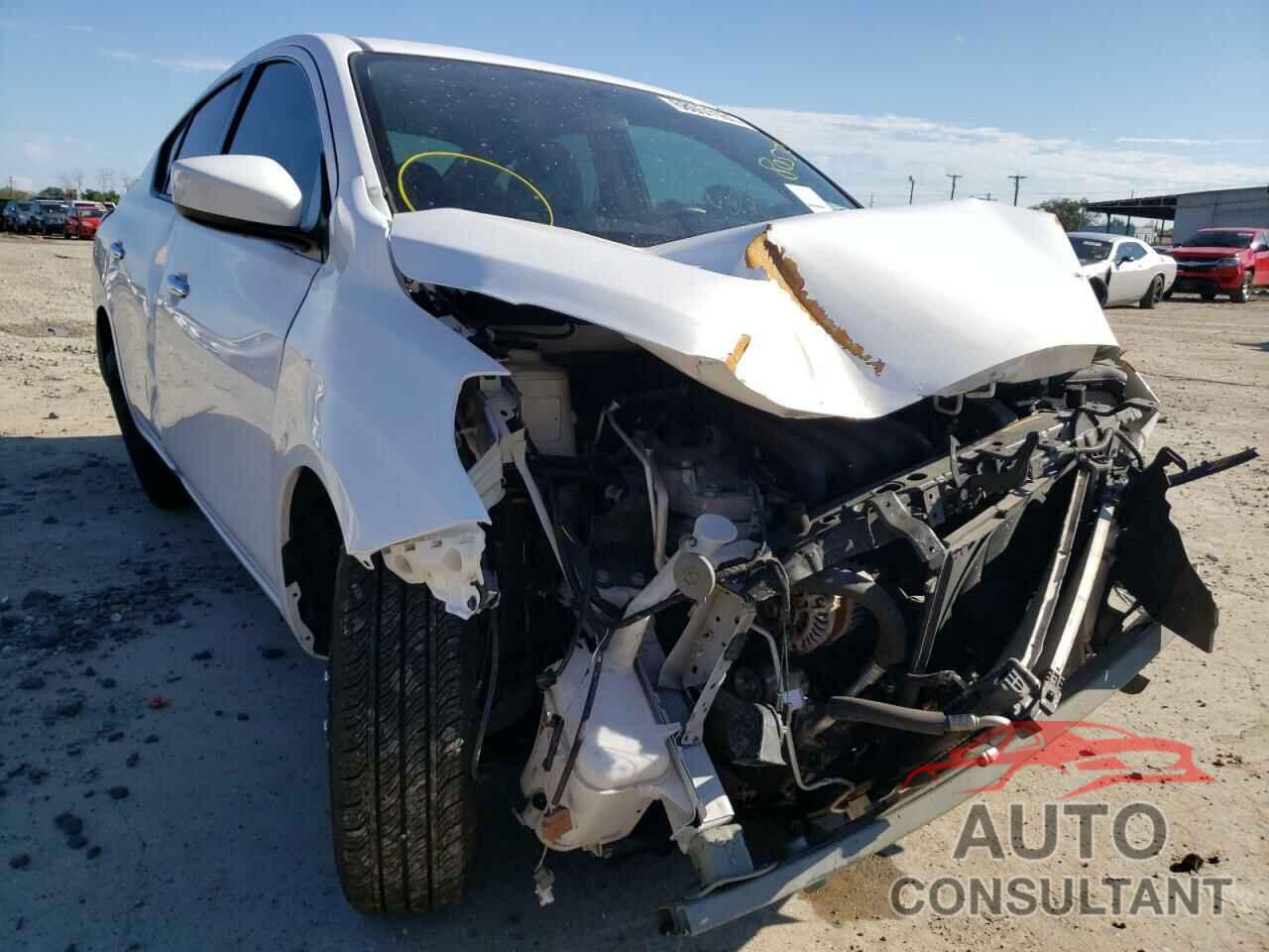 NISSAN VERSA 2019 - 3N1CN7AP2KL805526