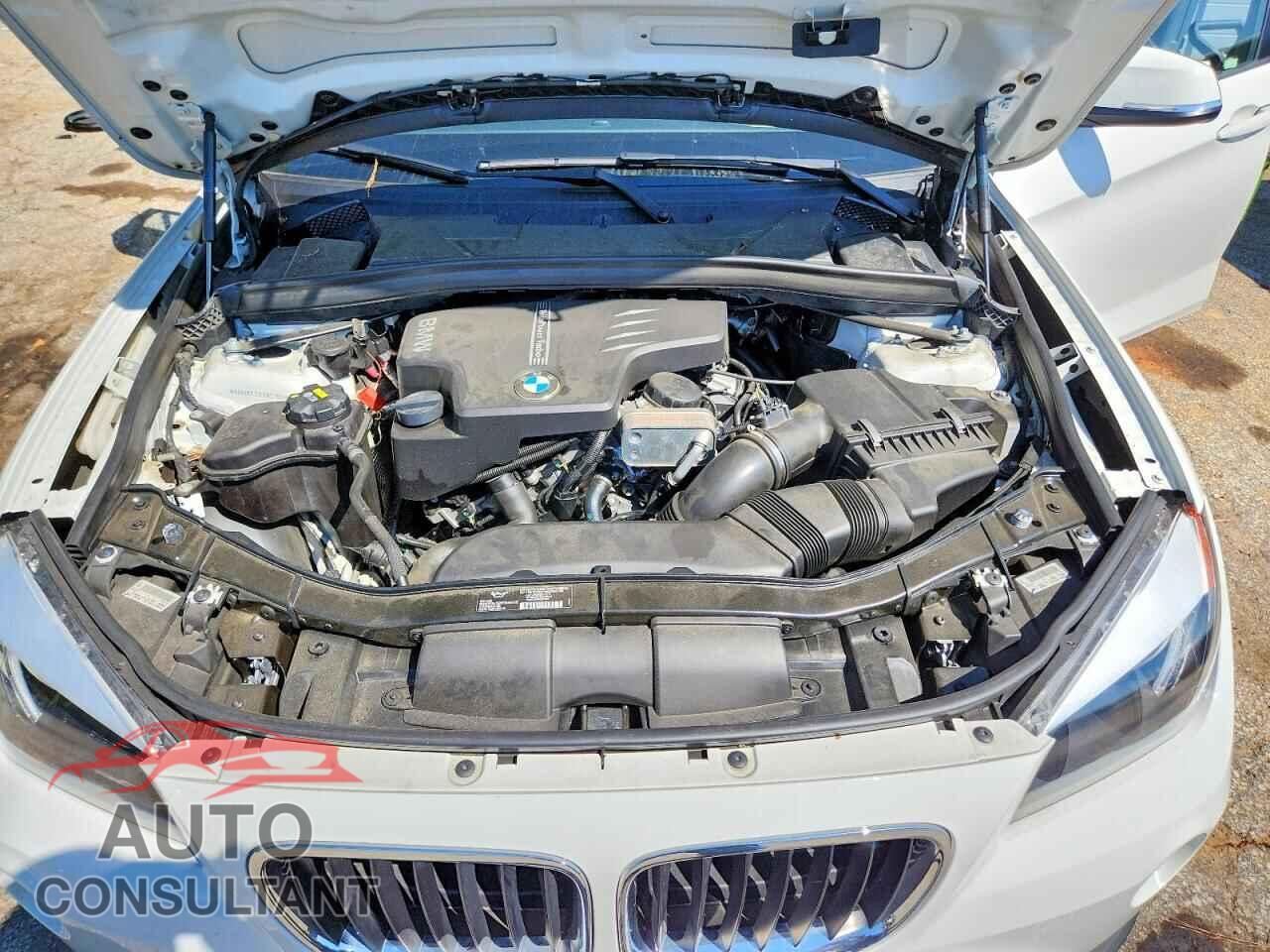 BMW X1 2015 - WBAVM1C52FVW57852