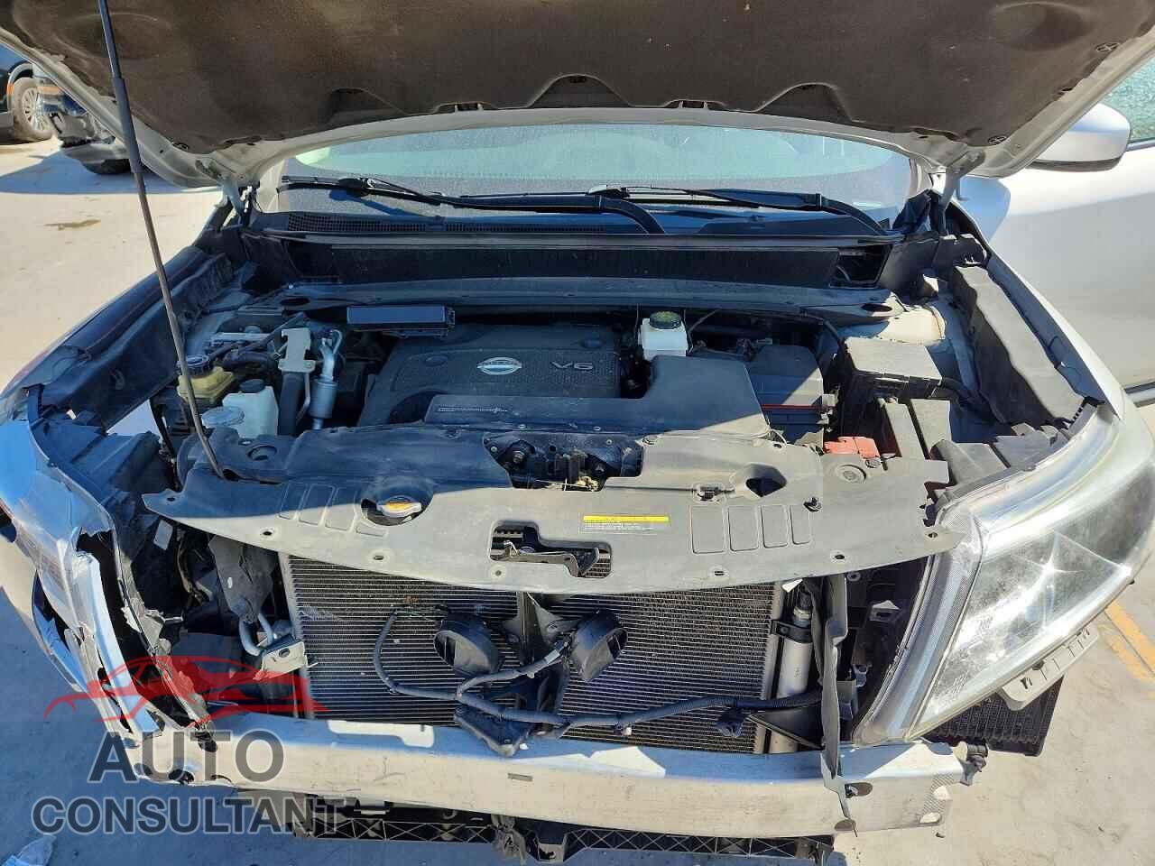 NISSAN PATHFINDER 2015 - 5N1AR2MN2FC708149