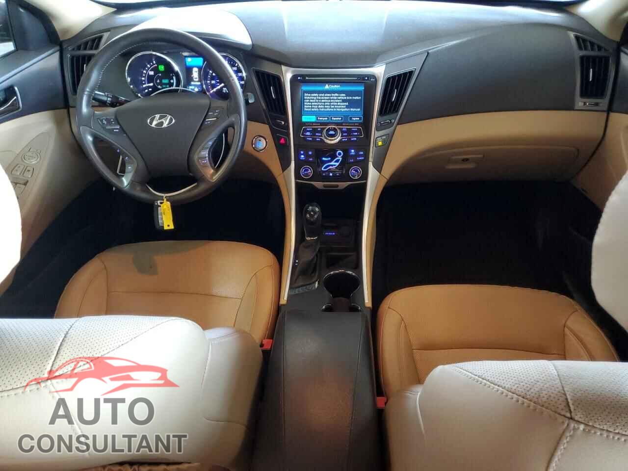 HYUNDAI SONATA 2013 - KMHEC4A41DA085724