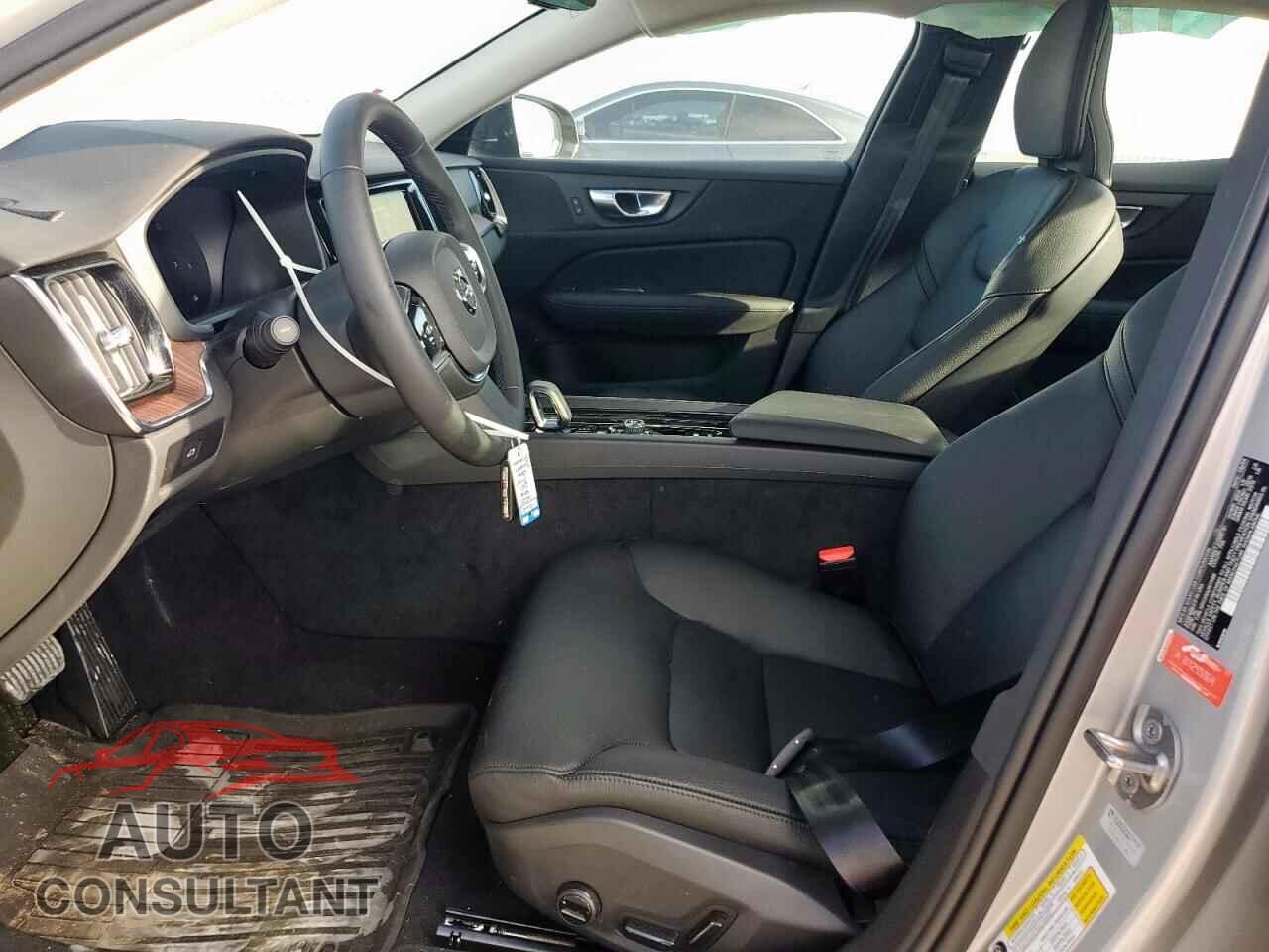 VOLVO S60 PLUS 2025 - 7JRL12FC2SG367288