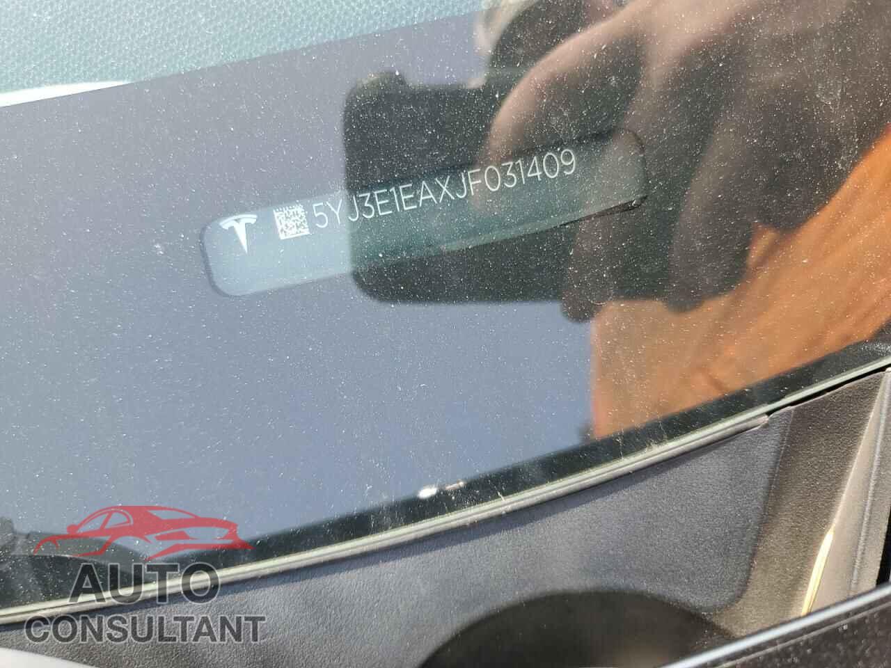 TESLA MODEL 3 2018 - 5YJ3E1EAXJF031409