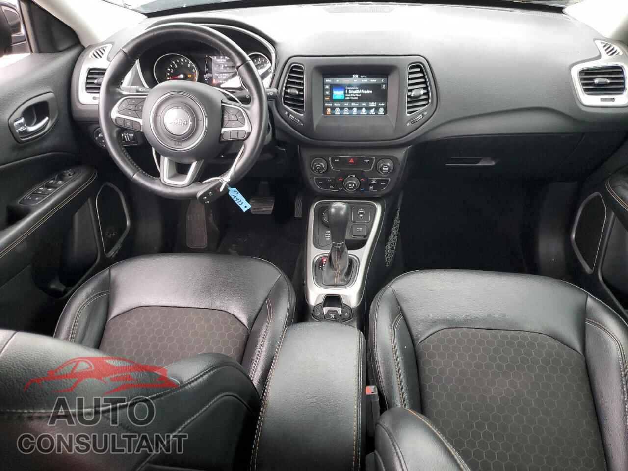 JEEP COMPASS 2019 - 3C4NJDBB2KT813919