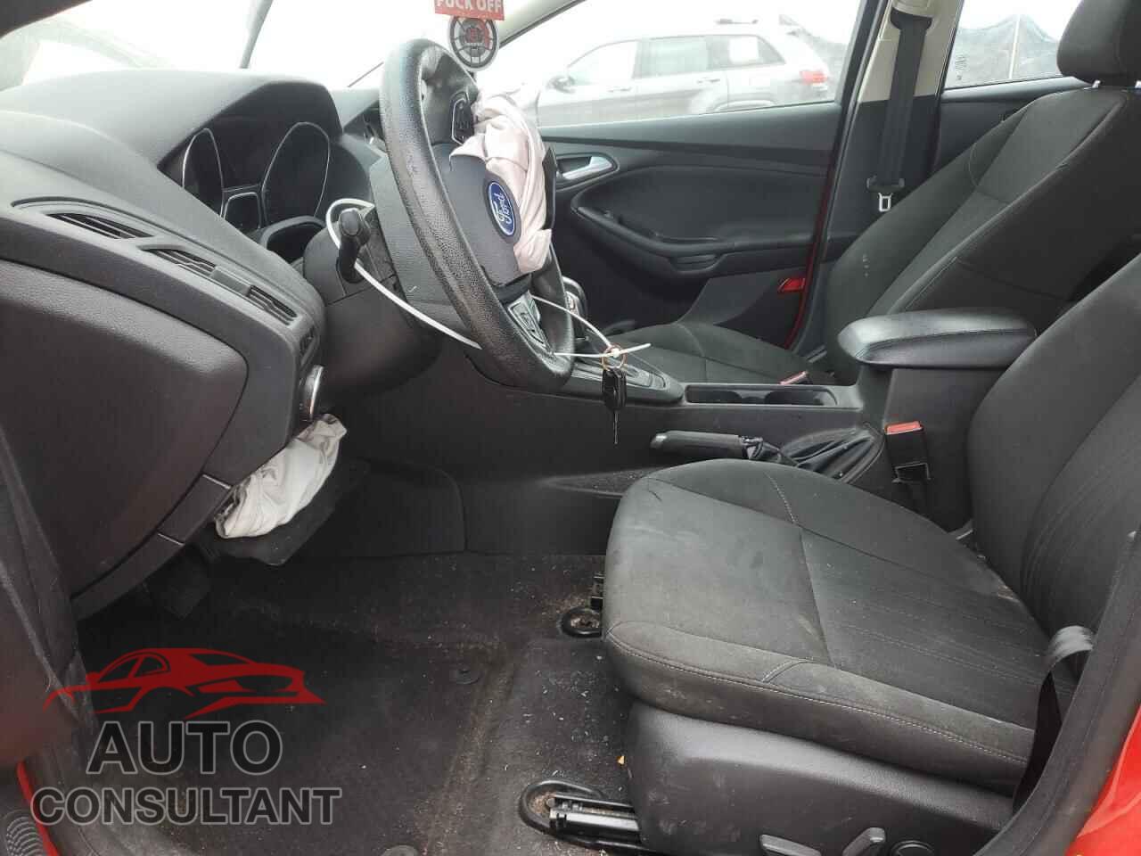 FORD FOCUS 2015 - 1FADP3F23FL254208