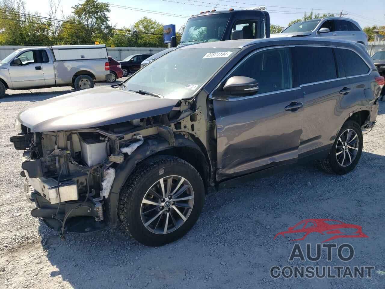 TOYOTA HIGHLANDER 2019 - 5TDJZRFH9KS580845