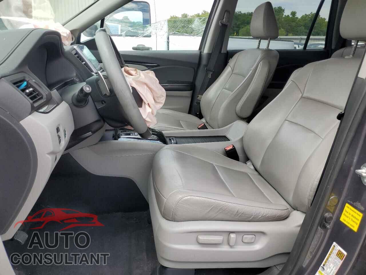 HONDA PILOT 2016 - 5FNYF6H9XGB088395