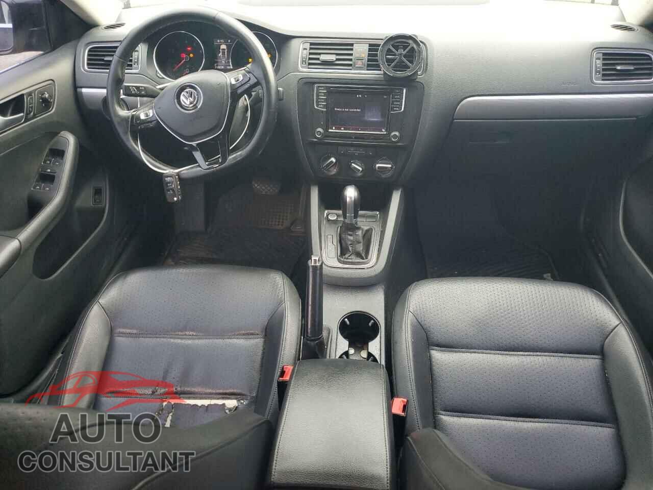 VOLKSWAGEN JETTA 2017 - 3VWDB7AJ7HM259778