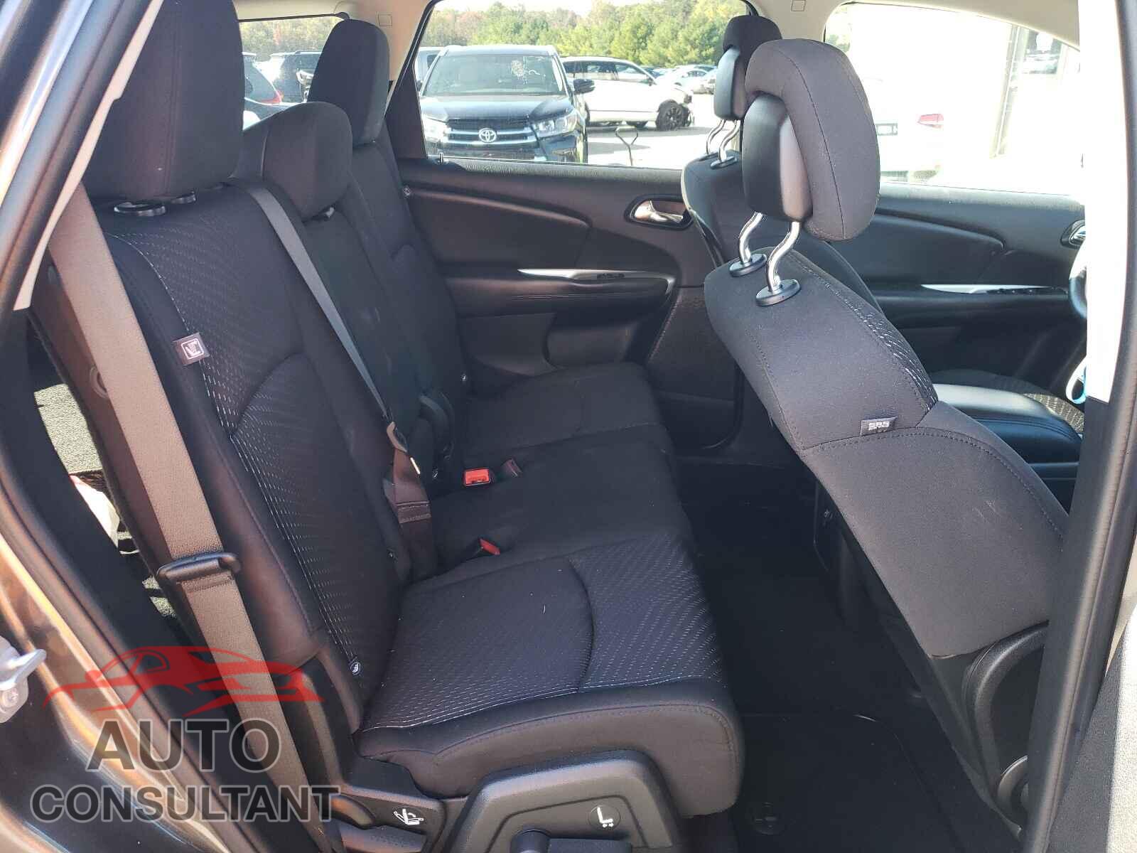 DODGE JOURNEY 2017 - 3C4PDCBG4HT509490
