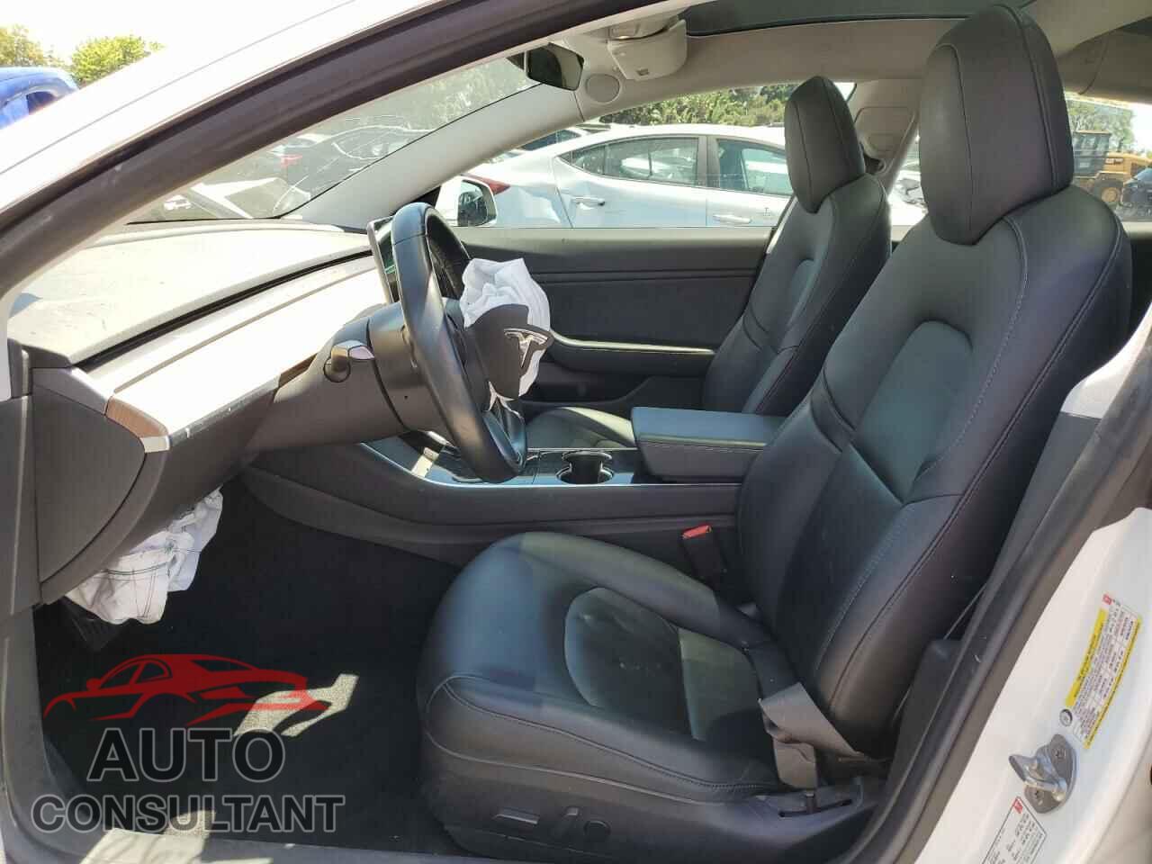 TESLA MODEL 3 2018 - 5YJ3E1EA9JF007568