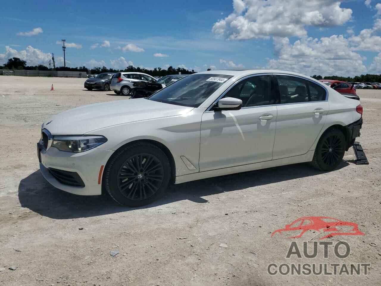 BMW 5 SERIES 2019 - WBAJA7C59KWW17668