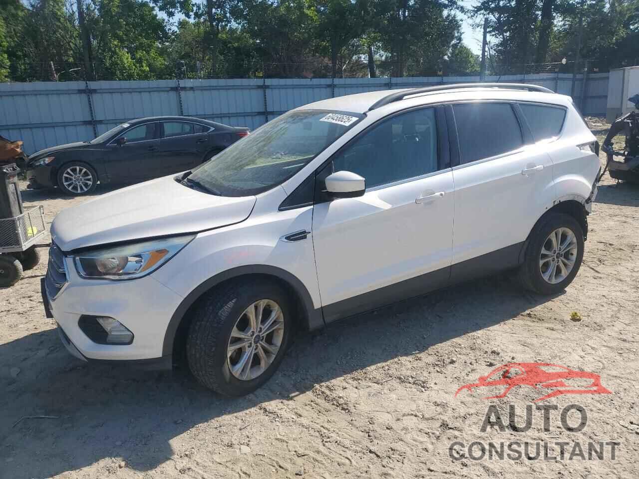 FORD ESCAPE 2018 - 1FMCU0GD9JUB21089
