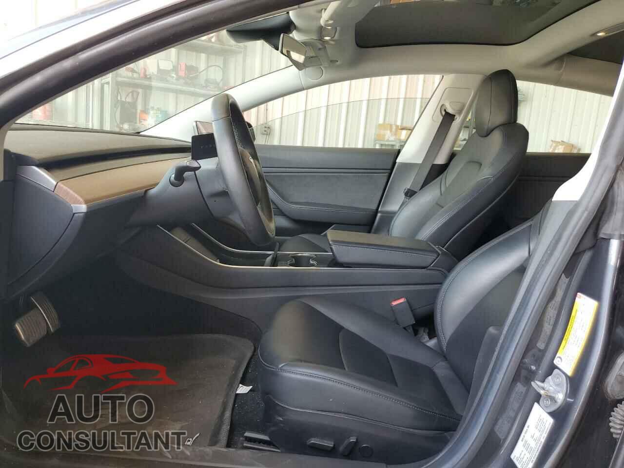 TESLA MODEL 3 2019 - 5YJ3E1EAXKF397565