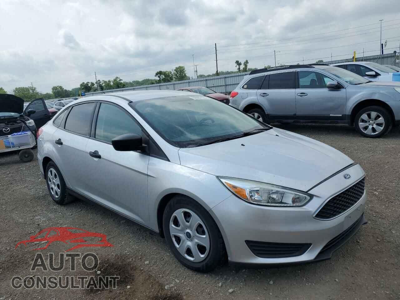 FORD FOCUS 2015 - 1FADP3E20FL308355