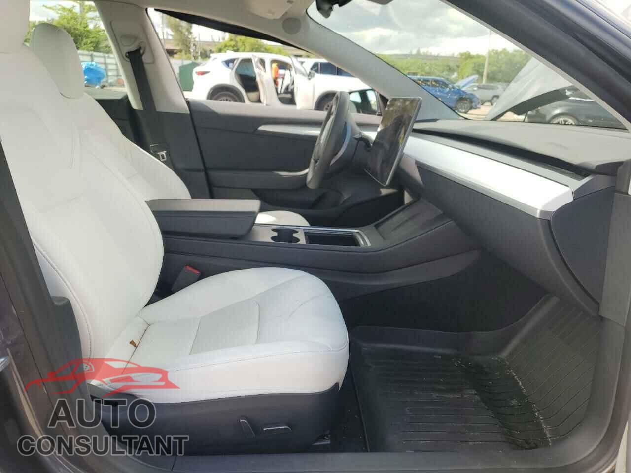 TESLA MODEL 3 2023 - 5YJ3E1EA6PF657600