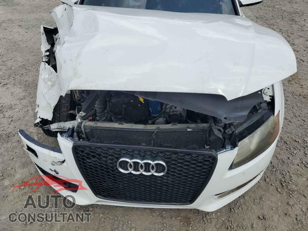AUDI A5 2012 - WAUCFAFR0CA044762