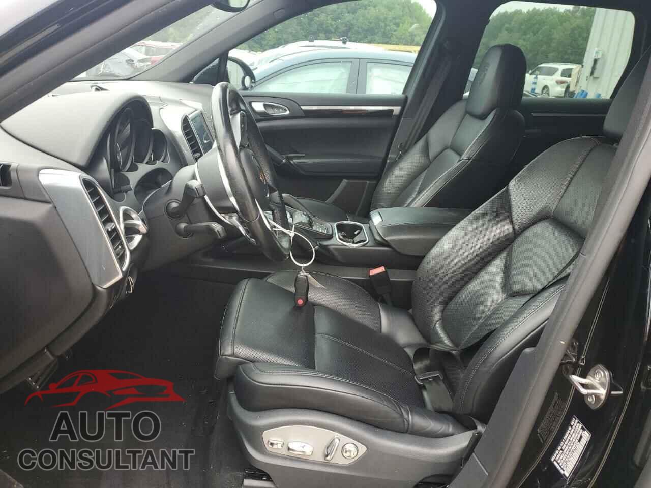 PORSCHE CAYENNE 2018 - WP1AE2A27JLA71504