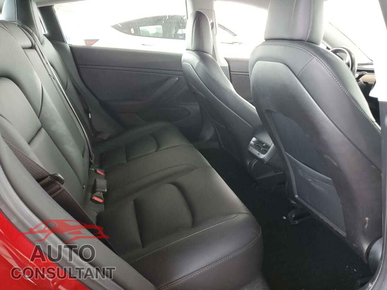 TESLA MODEL 3 2018 - 5YJ3E1EB8JF093531