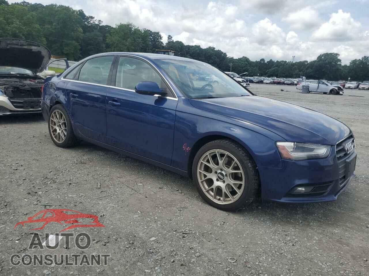 AUDI A4 2013 - WAUBFAFL0DN031835