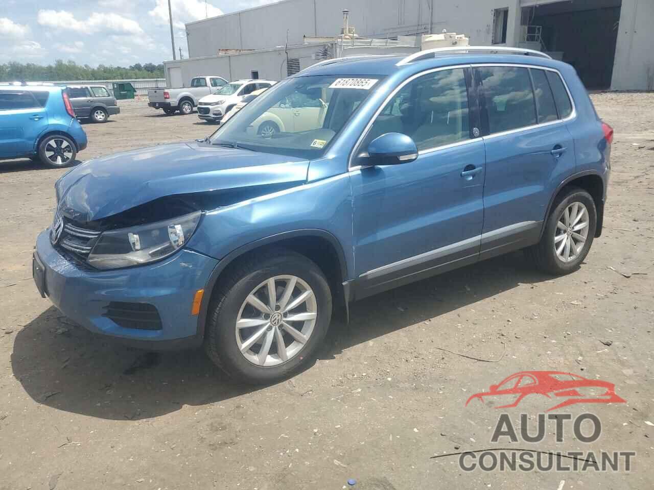 VOLKSWAGEN TIGUAN 2017 - WVGSV7AX2HW510420