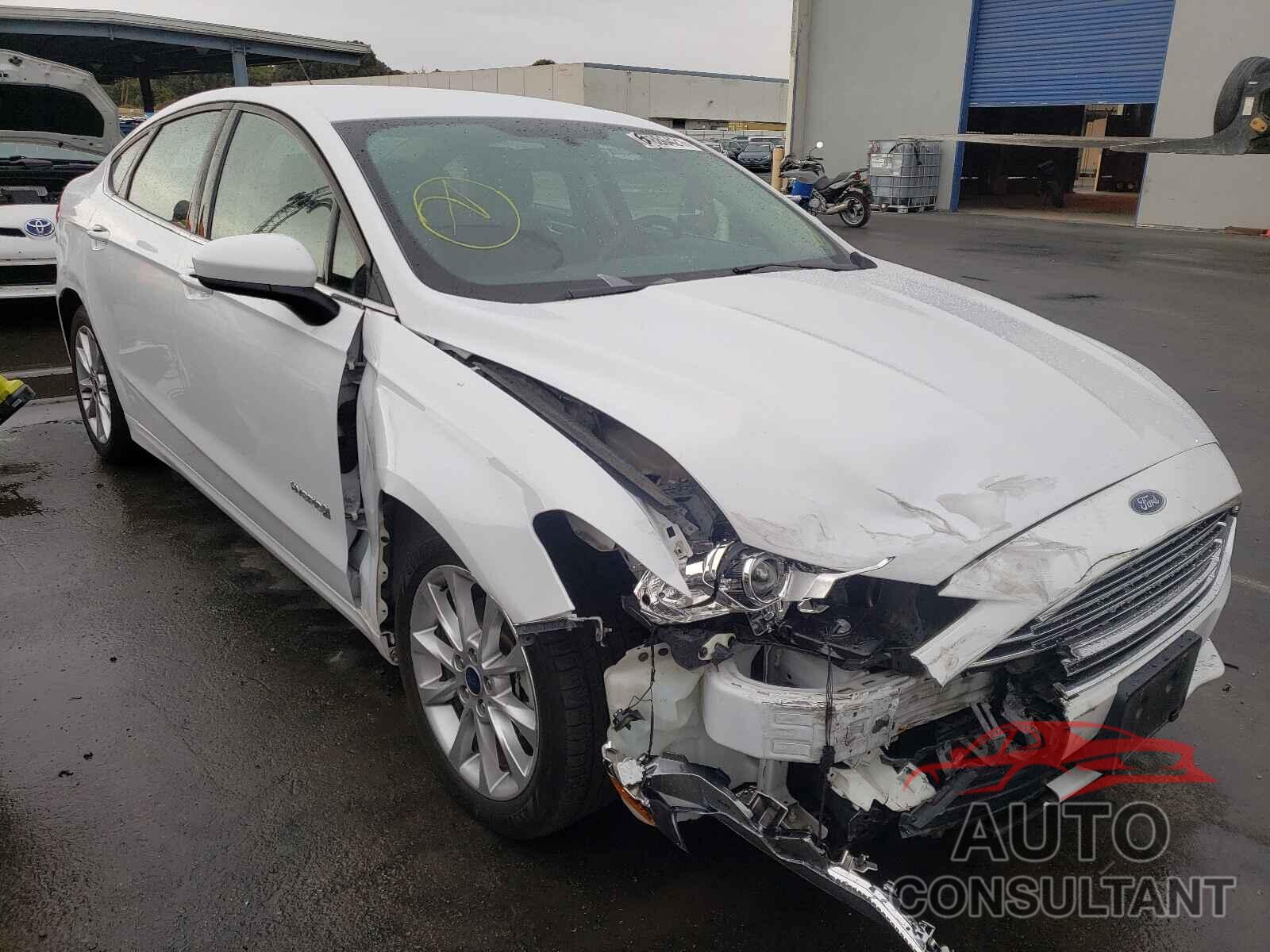 FORD FUSION 2017 - 3FA6P0LU4HR105727