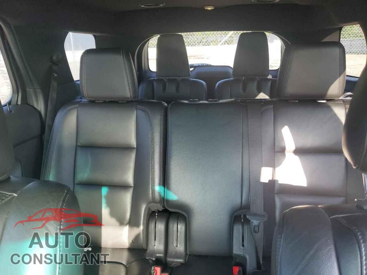FORD EXPLORER 2013 - 1FM5K7D80DGA57932