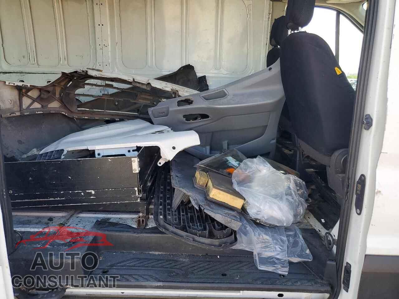 FORD TRANSIT 2019 - 1FTYR2CM8KKA18112