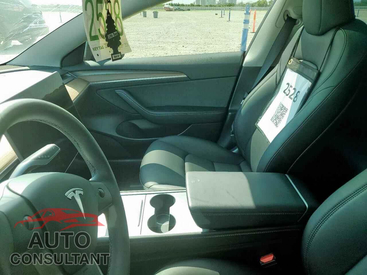 TESLA MODEL 3 2023 - 5YJ3E1EA8PF705825