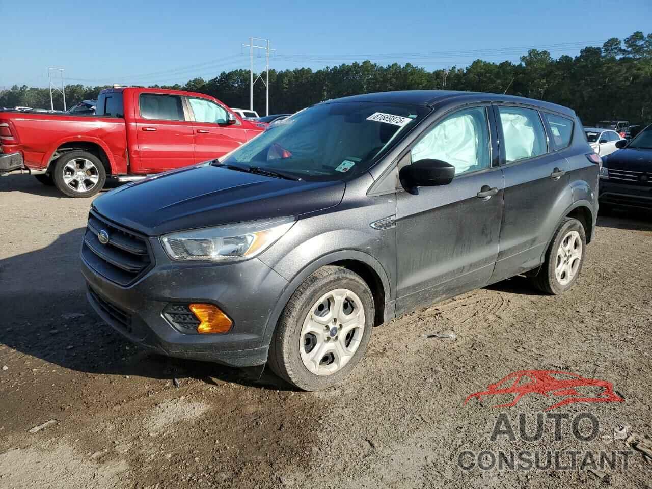FORD ESCAPE 2017 - 1FMCU0F73HUC92829