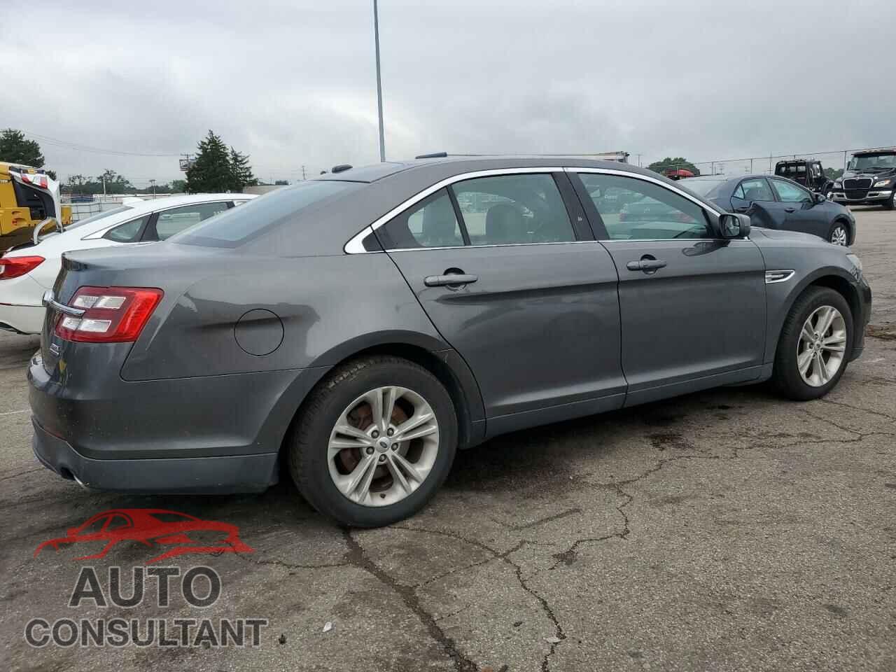 FORD TAURUS 2015 - 1FAHP2E82FG117917