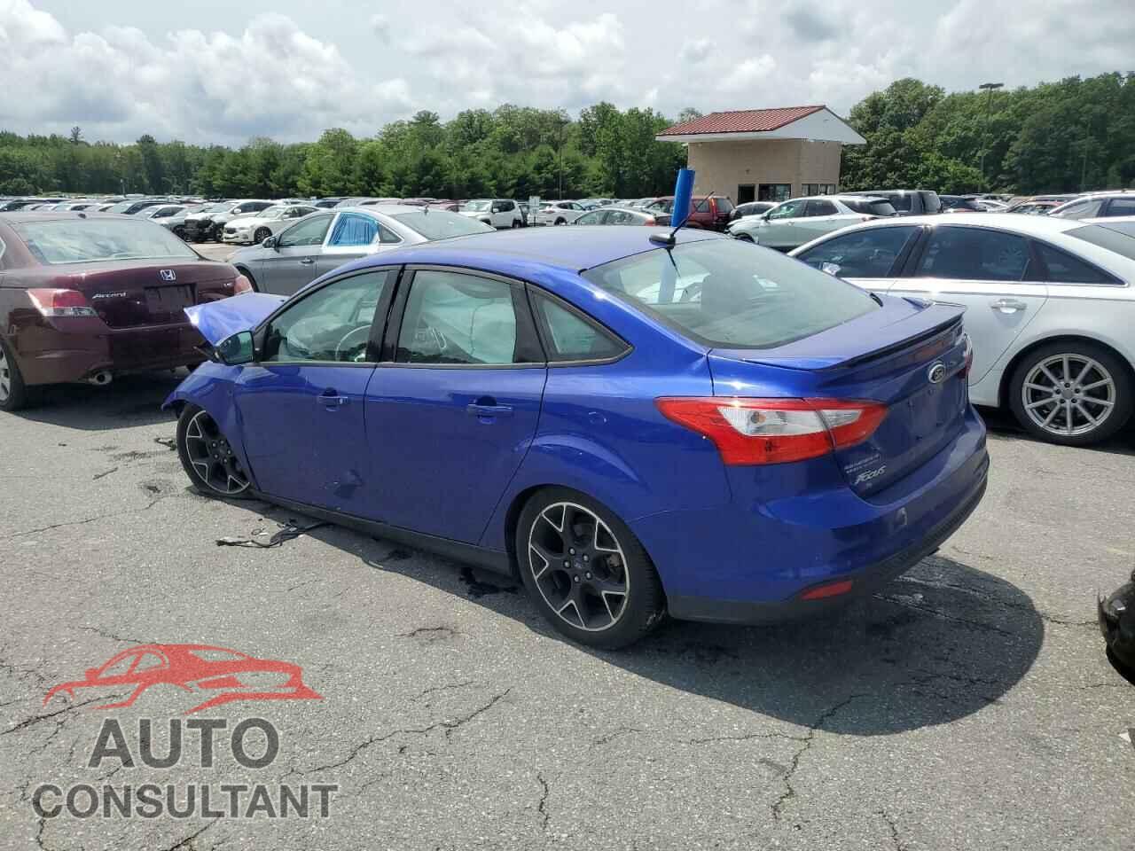 FORD FOCUS 2014 - 1FADP3F22EL257342