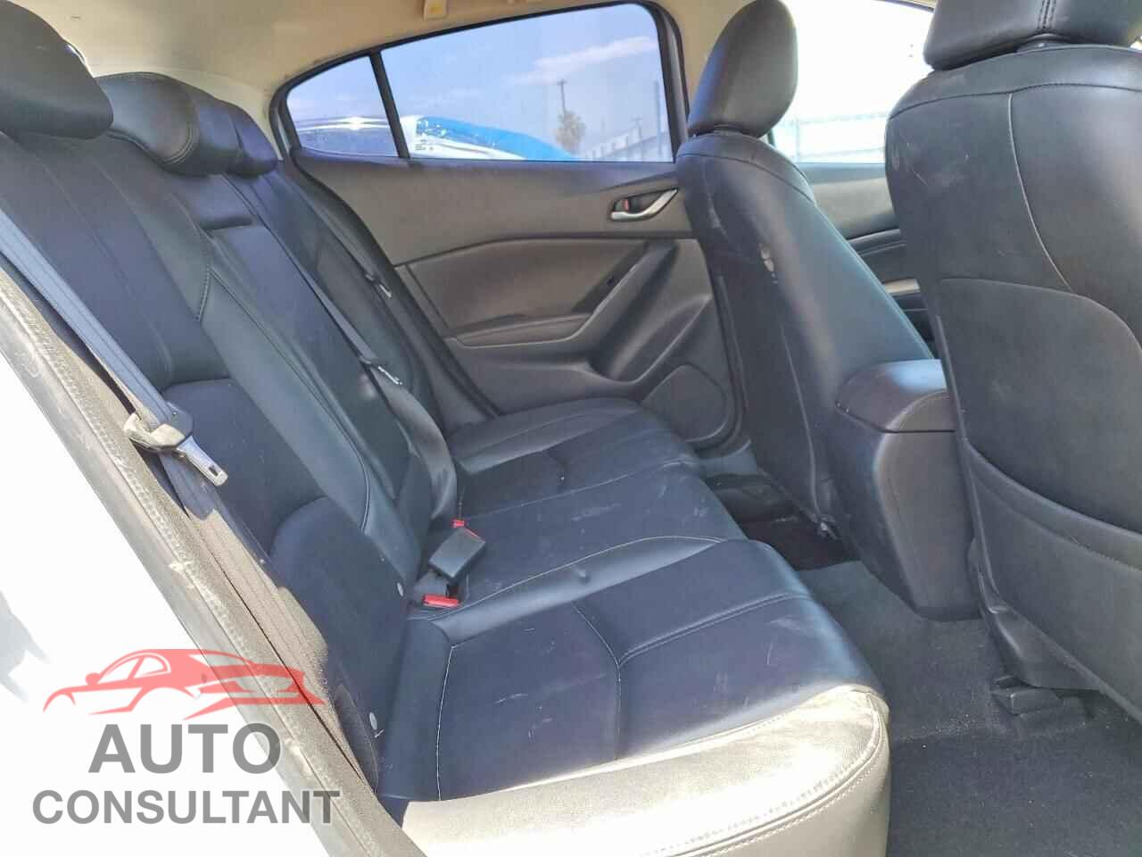MAZDA 3 2017 - 3MZBN1L36HM156734