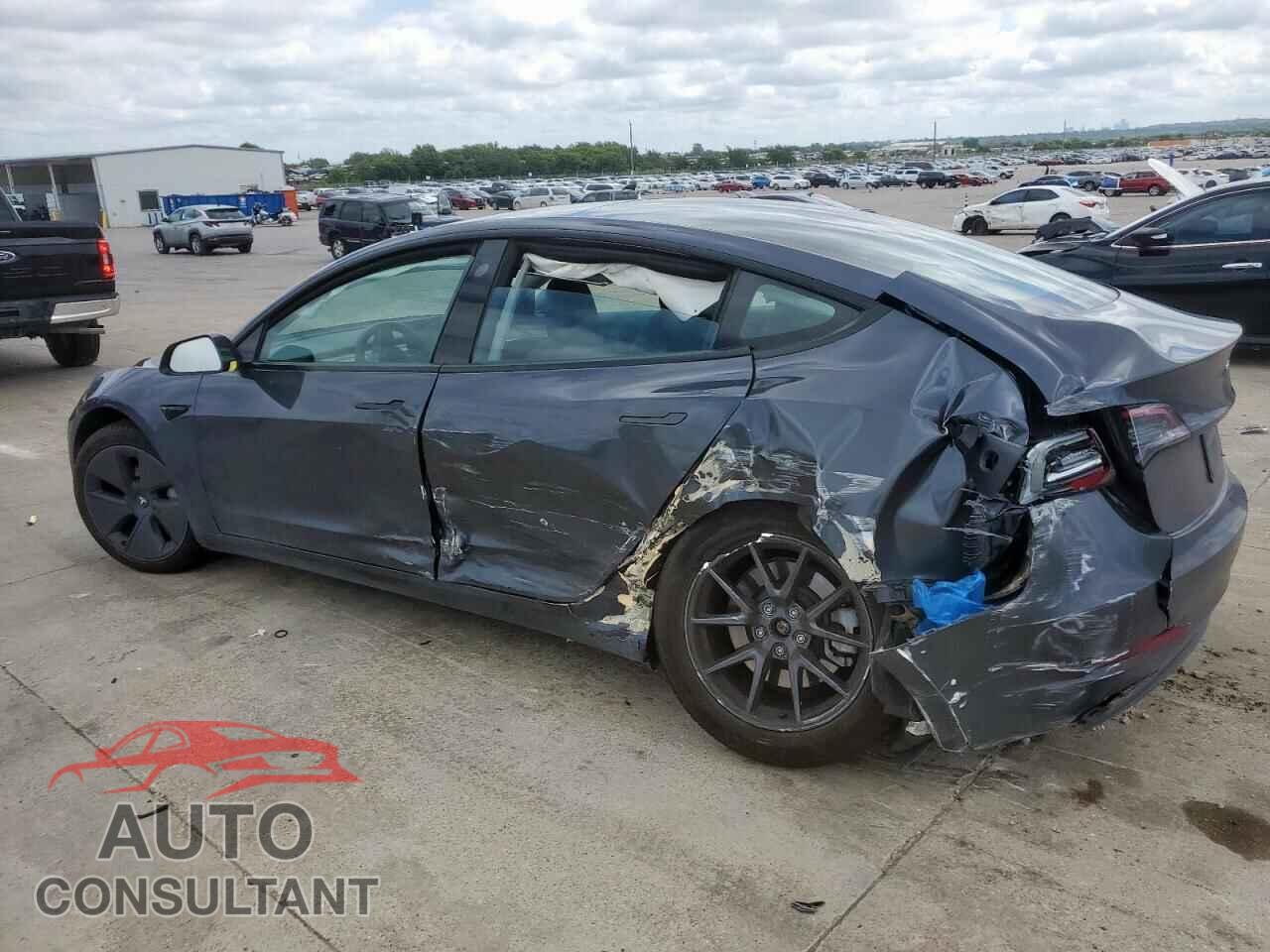 TESLA MODEL 3 2023 - 5YJ3E1EA0PF693637