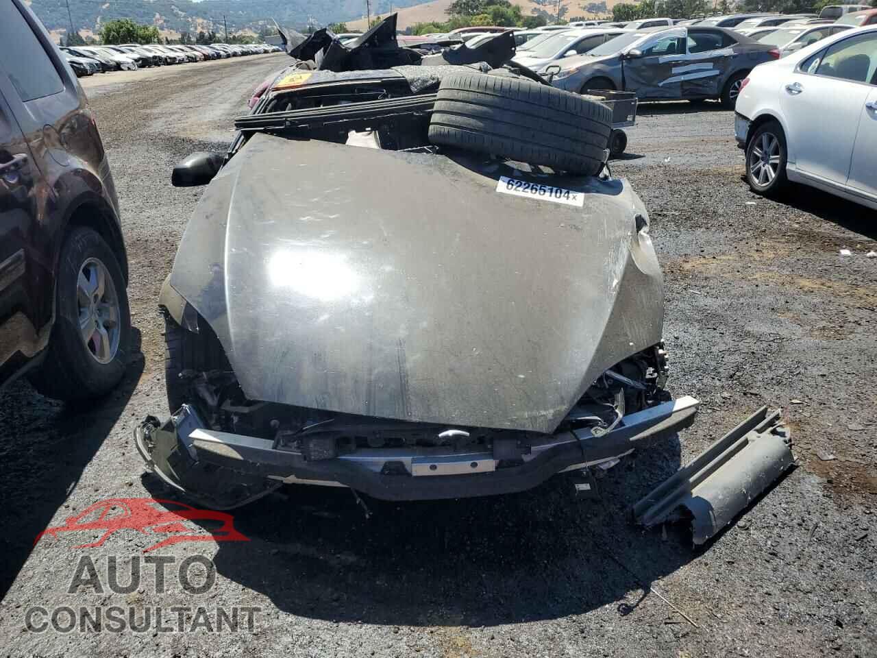 TESLA MODEL S 2021 - 5YJSA1E56MF449366