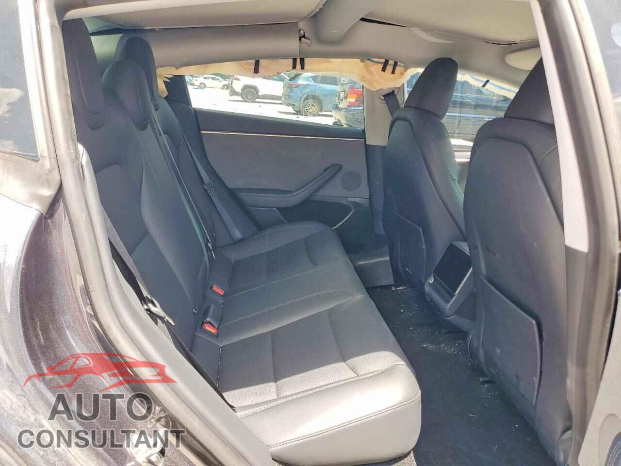 TESLA MODEL 3 2024 - 5YJ3E1EA3RF866005