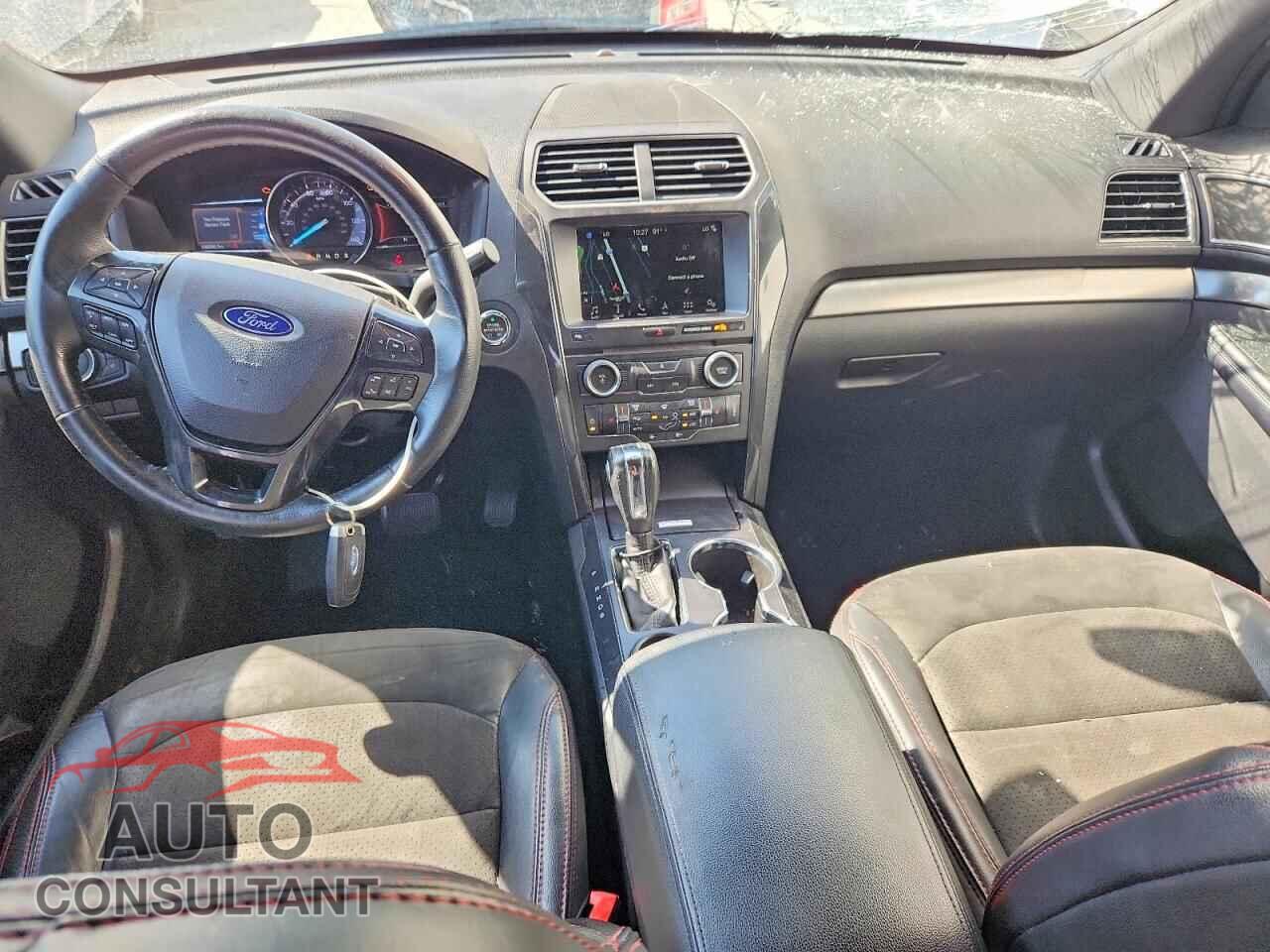 FORD EXPLORER 2018 - 1FM5K7D82JGB65707