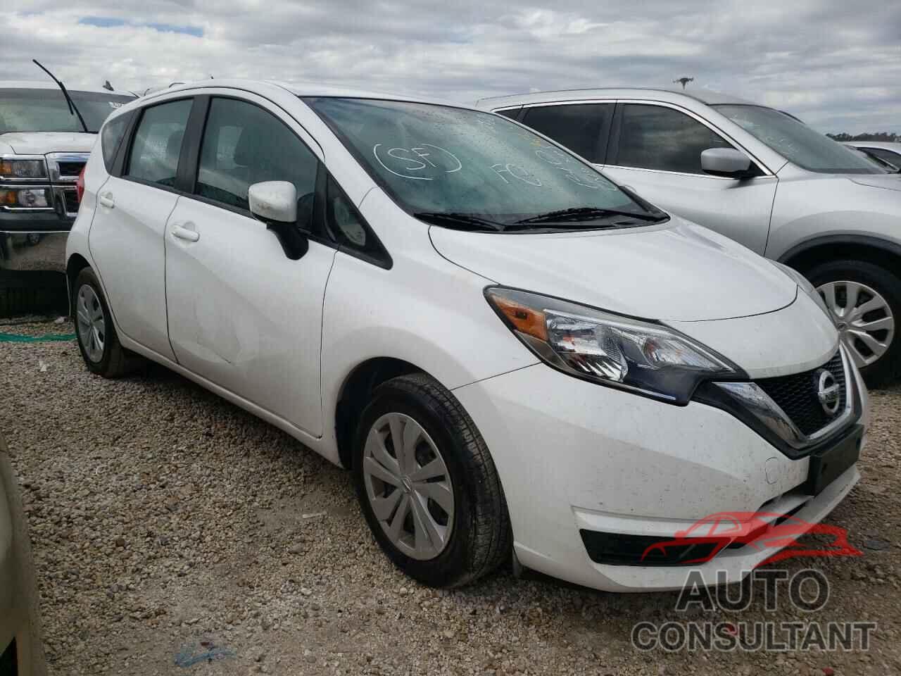 NISSAN VERSA 2018 - 3N1CE2CPXJL370155