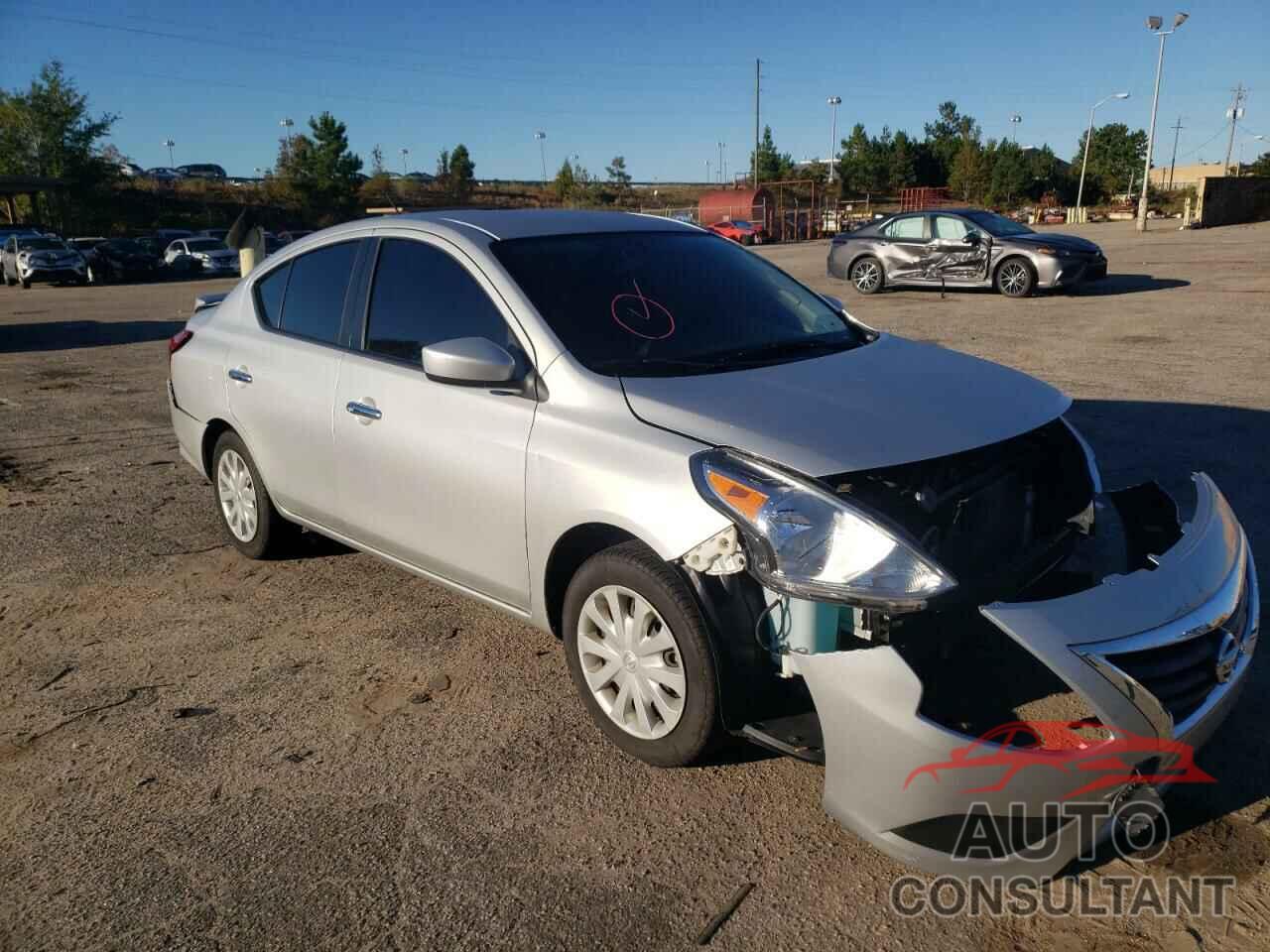 NISSAN VERSA 2018 - 3N1CN7AP7JK437154