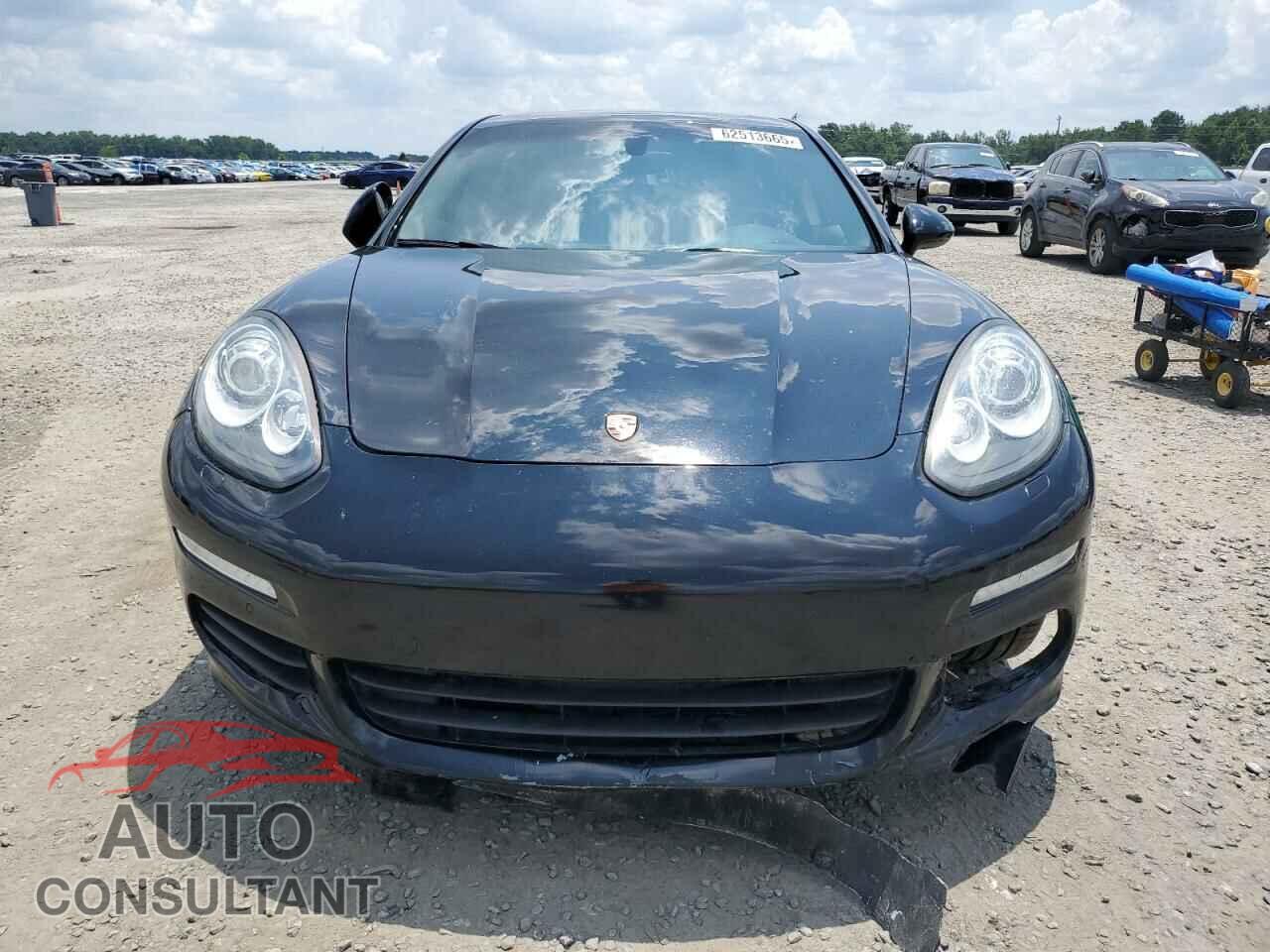 PORSCHE PANAMERA 2014 - WP0AA2A78EL011617