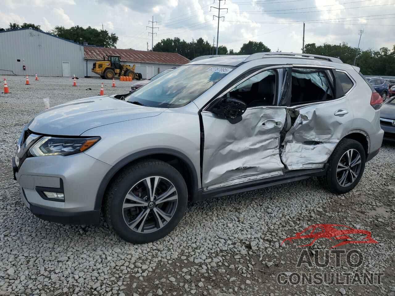 NISSAN ROGUE 2018 - 5N1AT2MV7JC786257