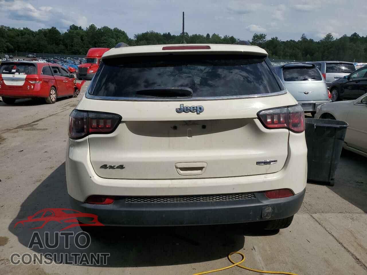 JEEP COMPASS 2018 - 3C4NJDBB1JT161132