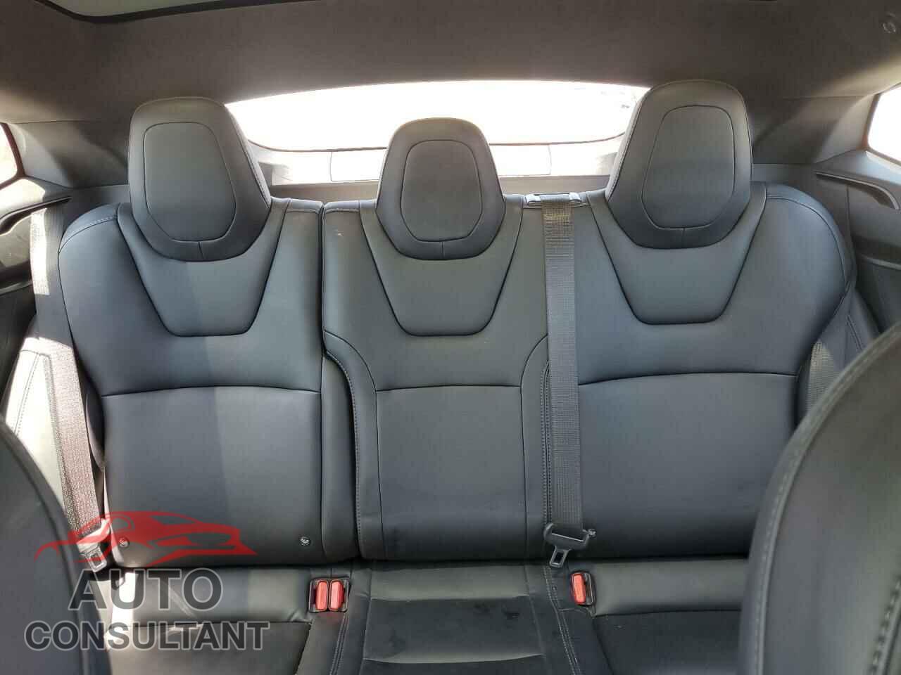 TESLA MODEL S 2021 - 5YJSA1E27MF426104