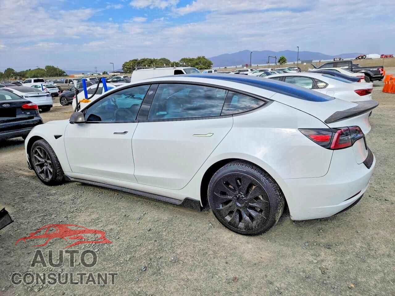 TESLA MODEL 3 2023 - 5YJ3E1EA6PF565211