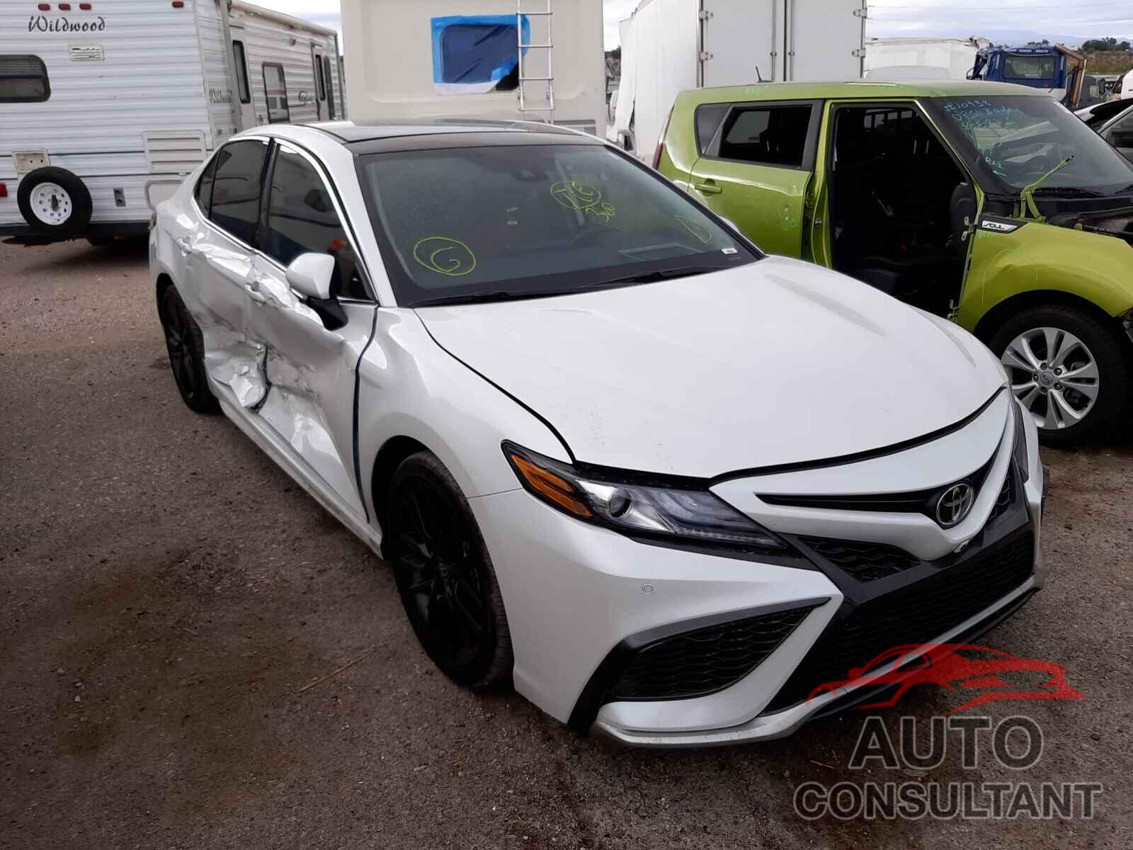 TOYOTA CAMRY 2021 - 4T1KZ1AK7MU056810
